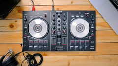 How to DJ with the Pioneer DDJ-SB2